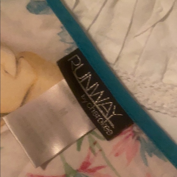 Uniform set - Picture 2 of 4